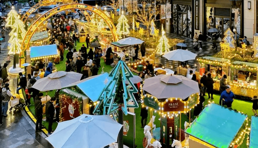 打卡最新网红夜市，一场夜色的狂欢与味蕾的诱惑